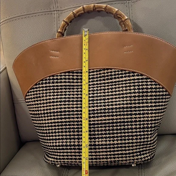 J McLaughlin Elpis Woven Straw Handbag Bamboo Handles Leather Upper Trim. - Picture 8 of 13